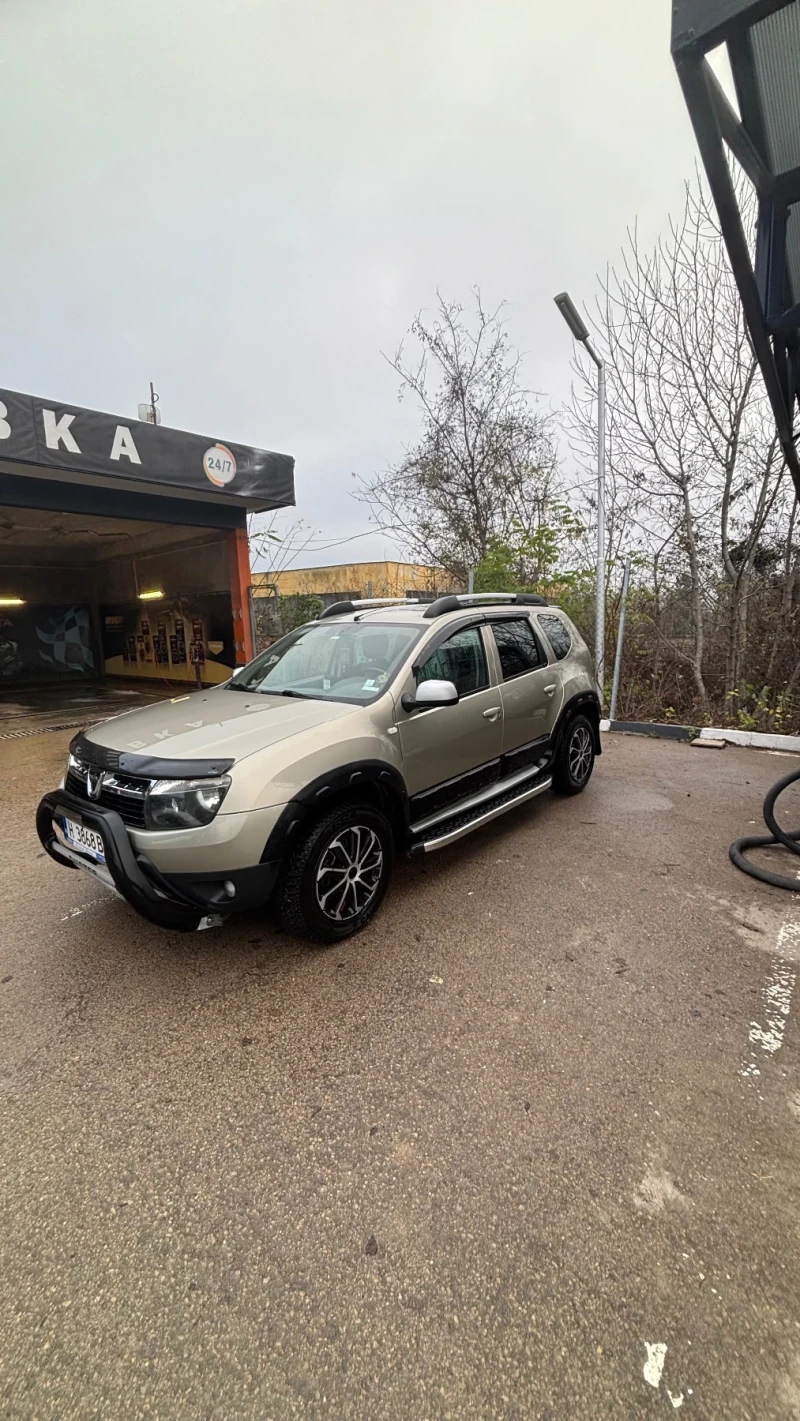 Dacia Duster, снимка 2 - Автомобили и джипове - 52705172