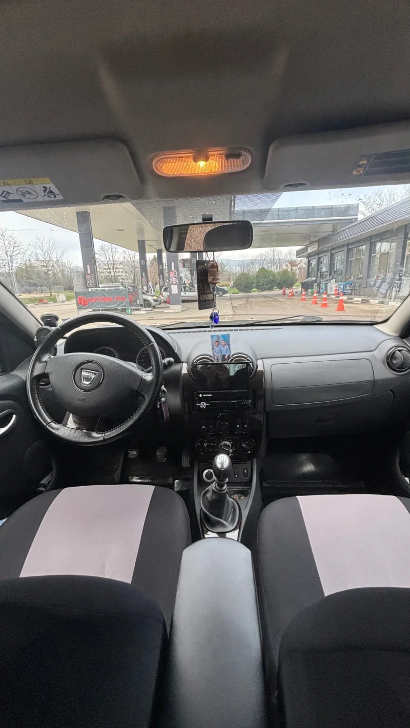 Dacia Duster, снимка 3 - Автомобили и джипове - 52705172