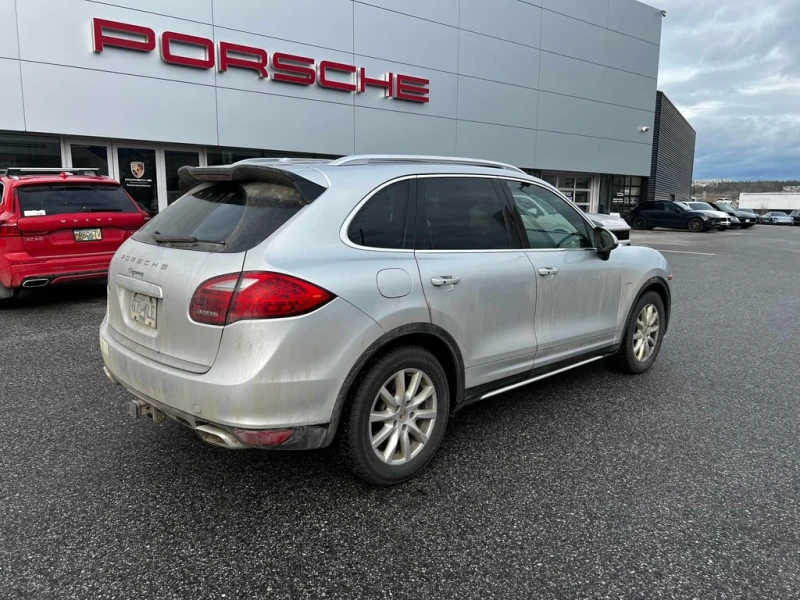 Porsche Cayenne 2013 AWD * ПРЕДСТАВИТЕЛСТВО НА PORSCHE * , снимка 8 - Автомобили и джипове - 52796037