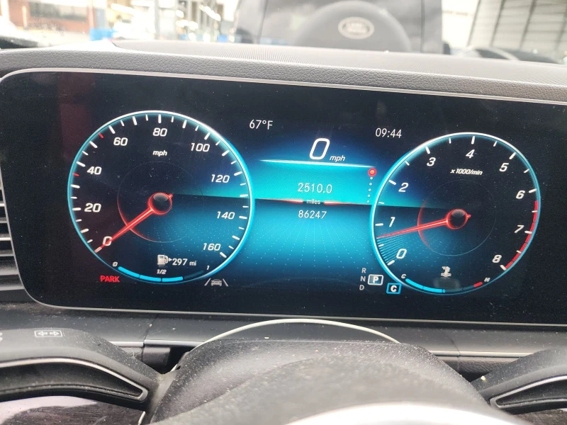 Mercedes-Benz GLE 350 TOP DEAL!, снимка 8 - Автомобили и джипове - 53110047