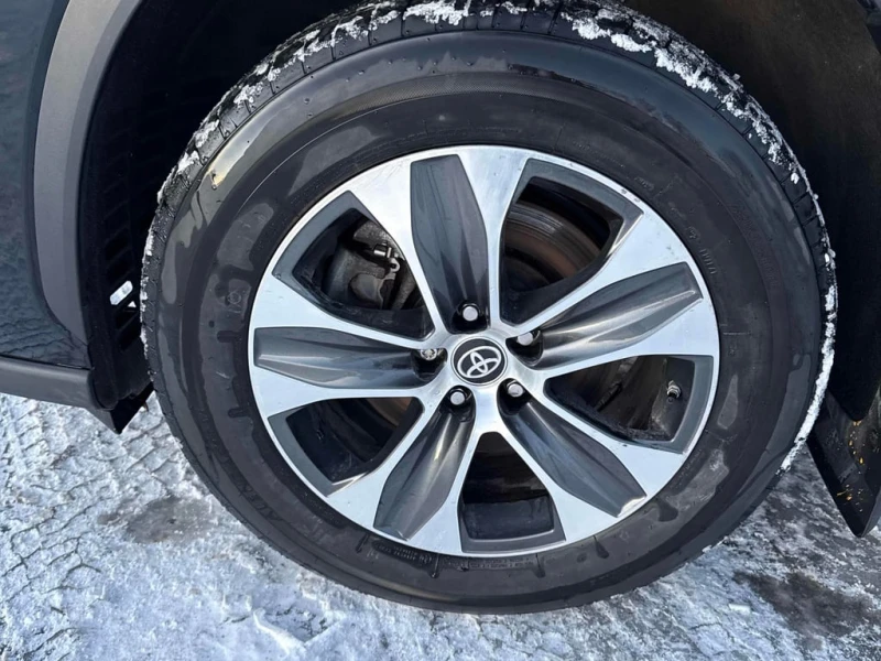 Toyota Highlander * Hybrid XLE * CARFAX * БЕЗ ПЪРВОНАЧАЛНА ВНОСКА, снимка 11 - Автомобили и джипове - 53154511