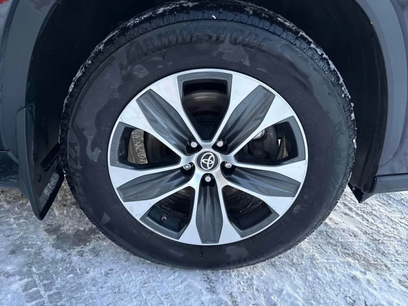 Toyota Highlander * Hybrid XLE * CARFAX * БЕЗ ПЪРВОНАЧАЛНА ВНОСКА, снимка 7 - Автомобили и джипове - 53154511