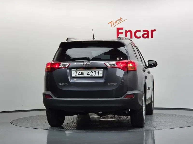Toyota Rav4, снимка 4 - Автомобили и джипове - 55653081