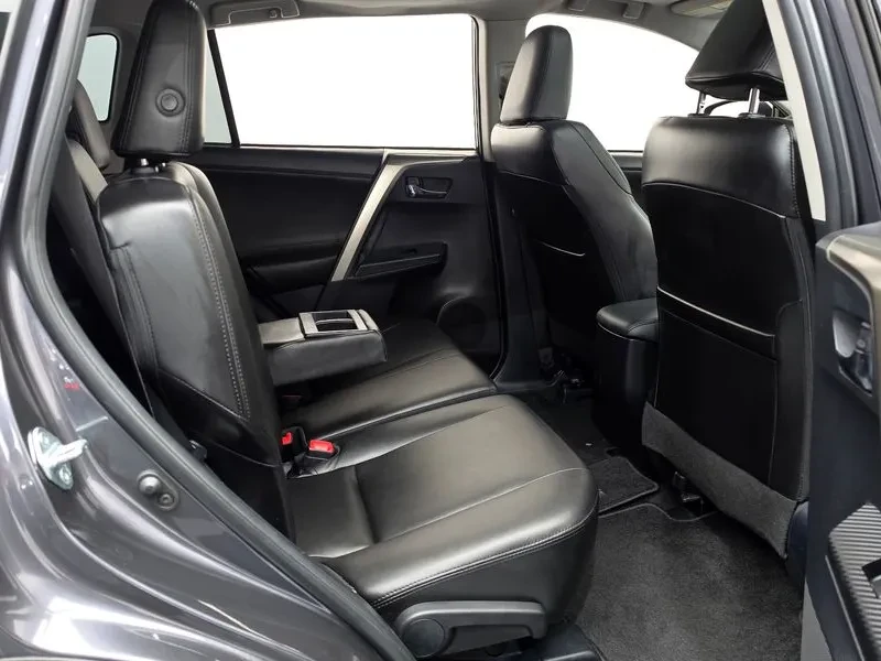 Toyota Rav4, снимка 12 - Автомобили и джипове - 55653081
