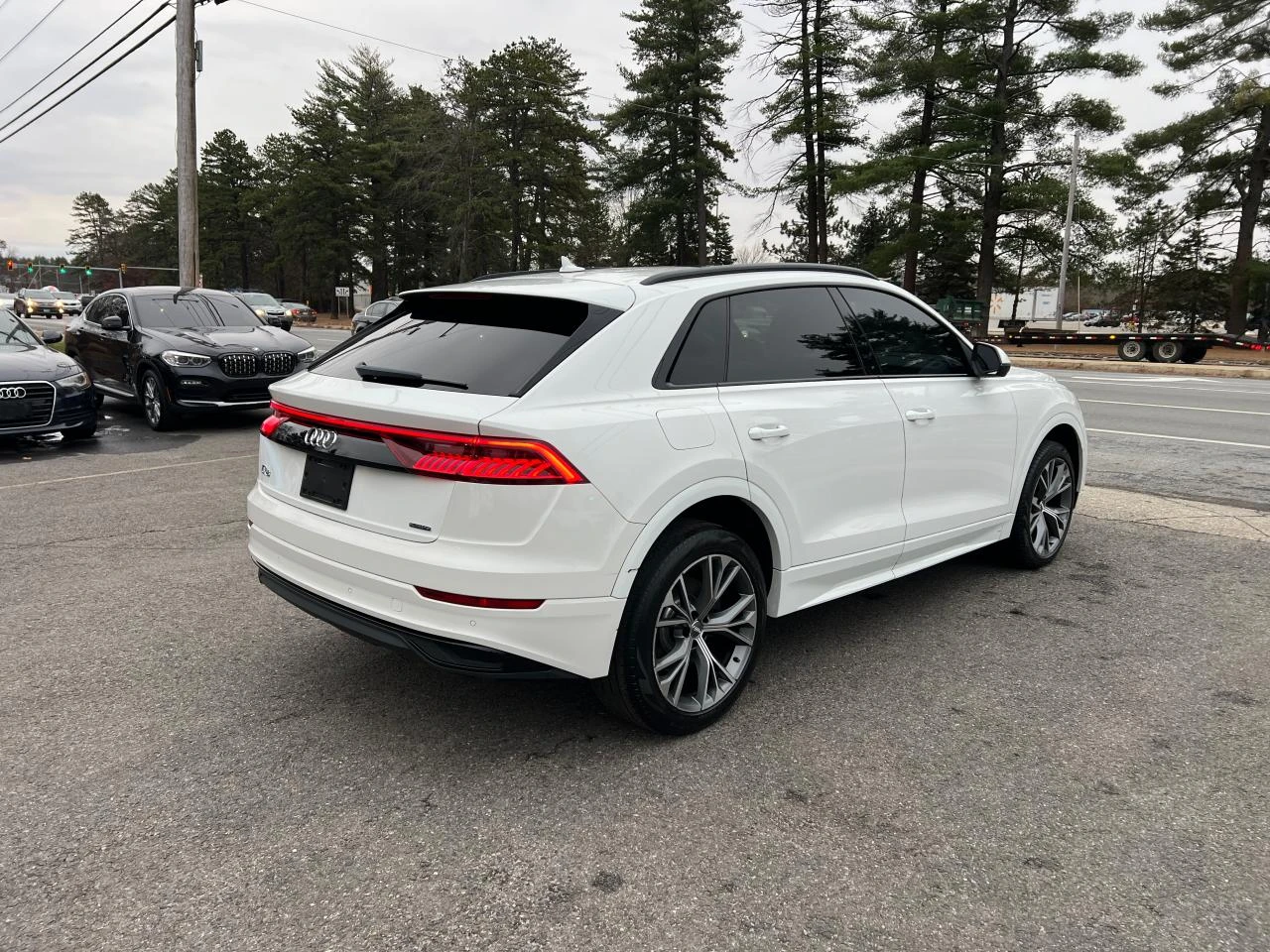 Audi Q8 PANORAMA/ПОДГРЕВ/360 КАМЕРА/KEYLESS - изображение 4