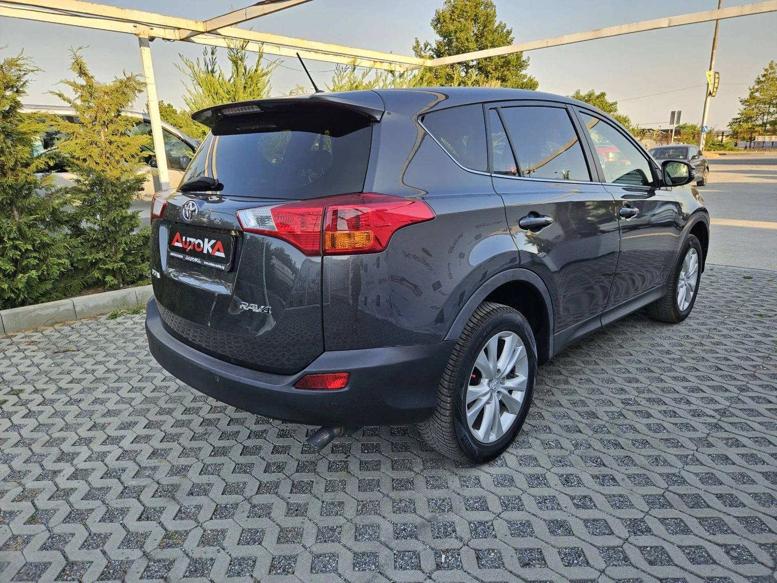 Toyota Rav4 2.2D-150кс= АВТОМАТ= 4Х4= НАВИ= КАМЕРА= ПОДГРЕВ  - изображение 3