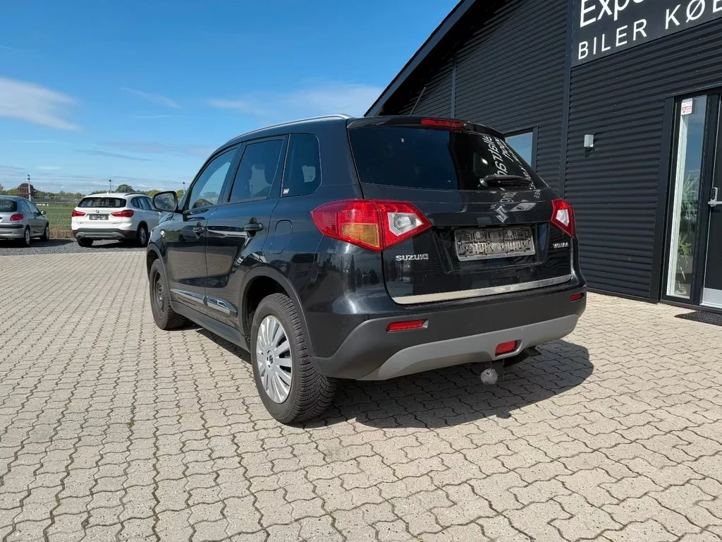 Suzuki Vitara 1.6 Comfort 2WD 120ps DK, снимка 4 - Автомобили и джипове - 54669832