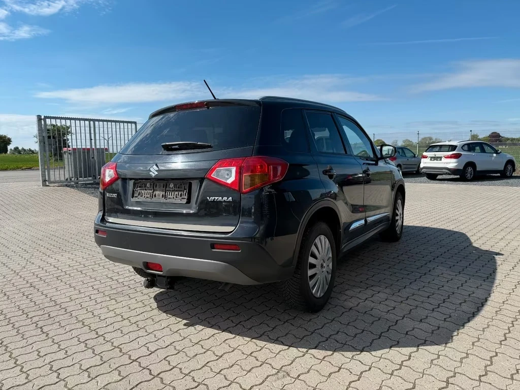 Suzuki Vitara 1.6 Comfort 2WD 120ps DK, снимка 3 - Автомобили и джипове - 54669832