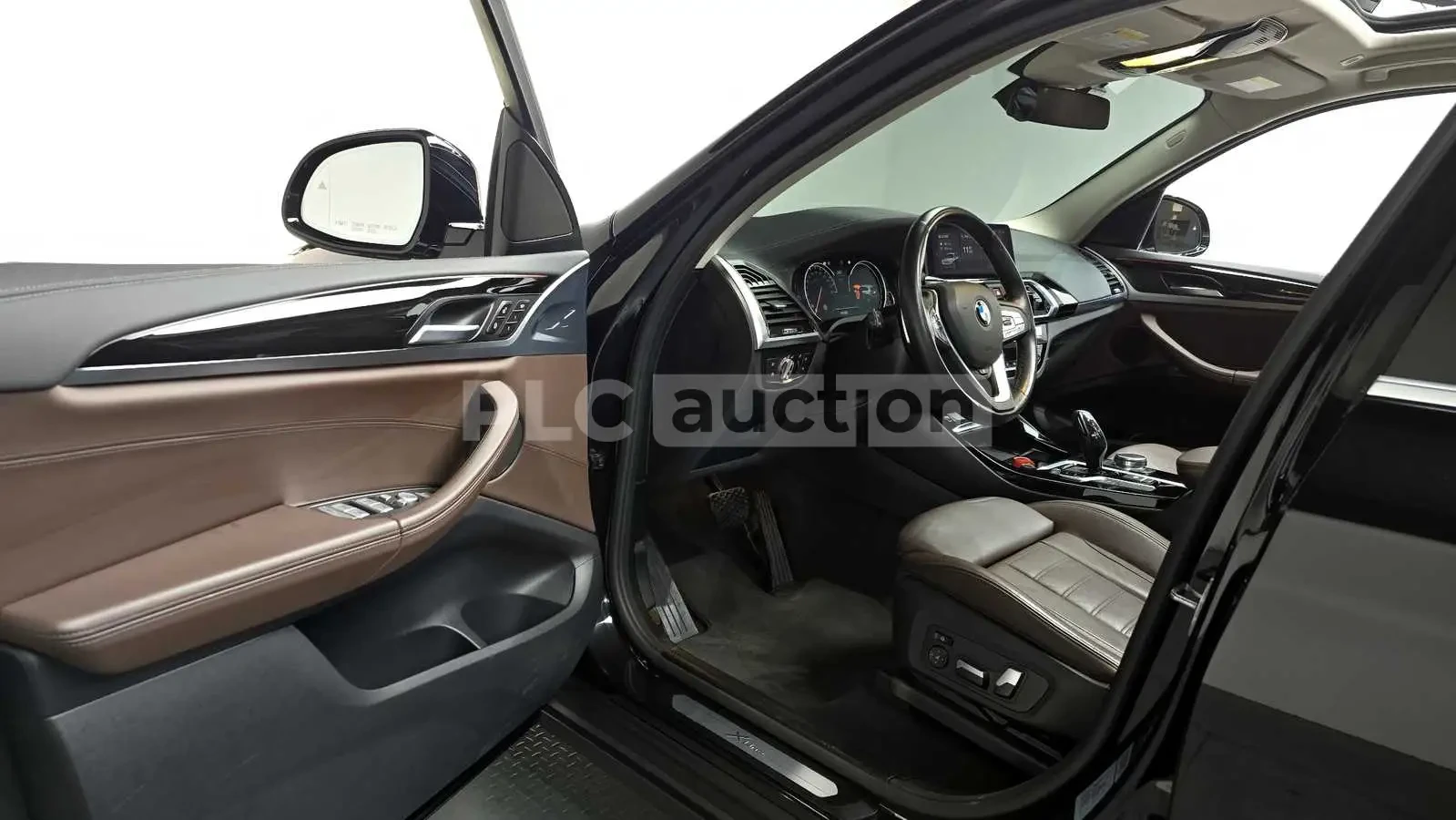BMW X3 20d xDrive| КАМЕРА| DIST| HUD| PANO| ВКЛ.ТЕХНОТЕСТ, снимка 4 - Автомобили и джипове - 55034125