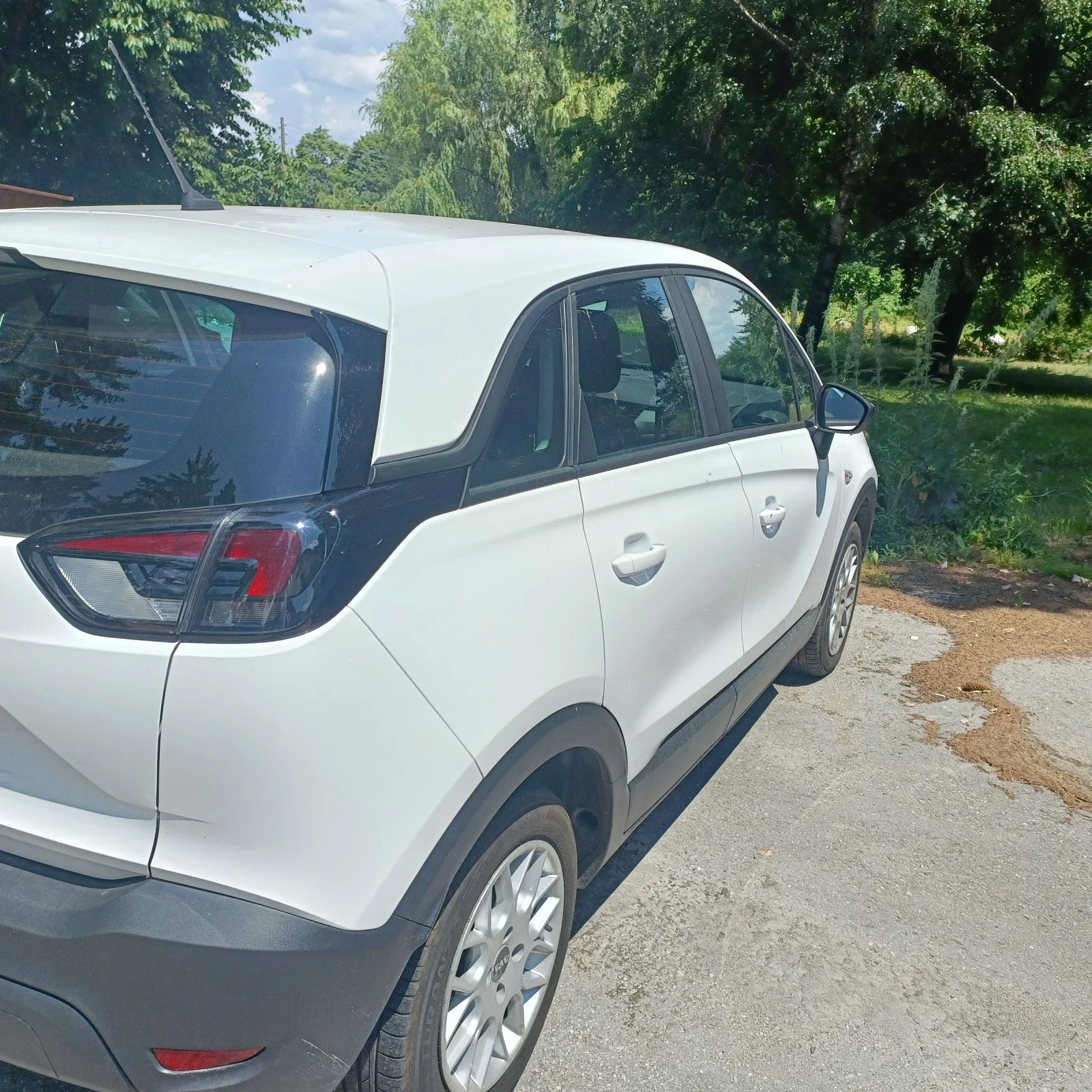 Opel Crossland X, снимка 3 - Автомобили и джипове - 55150705