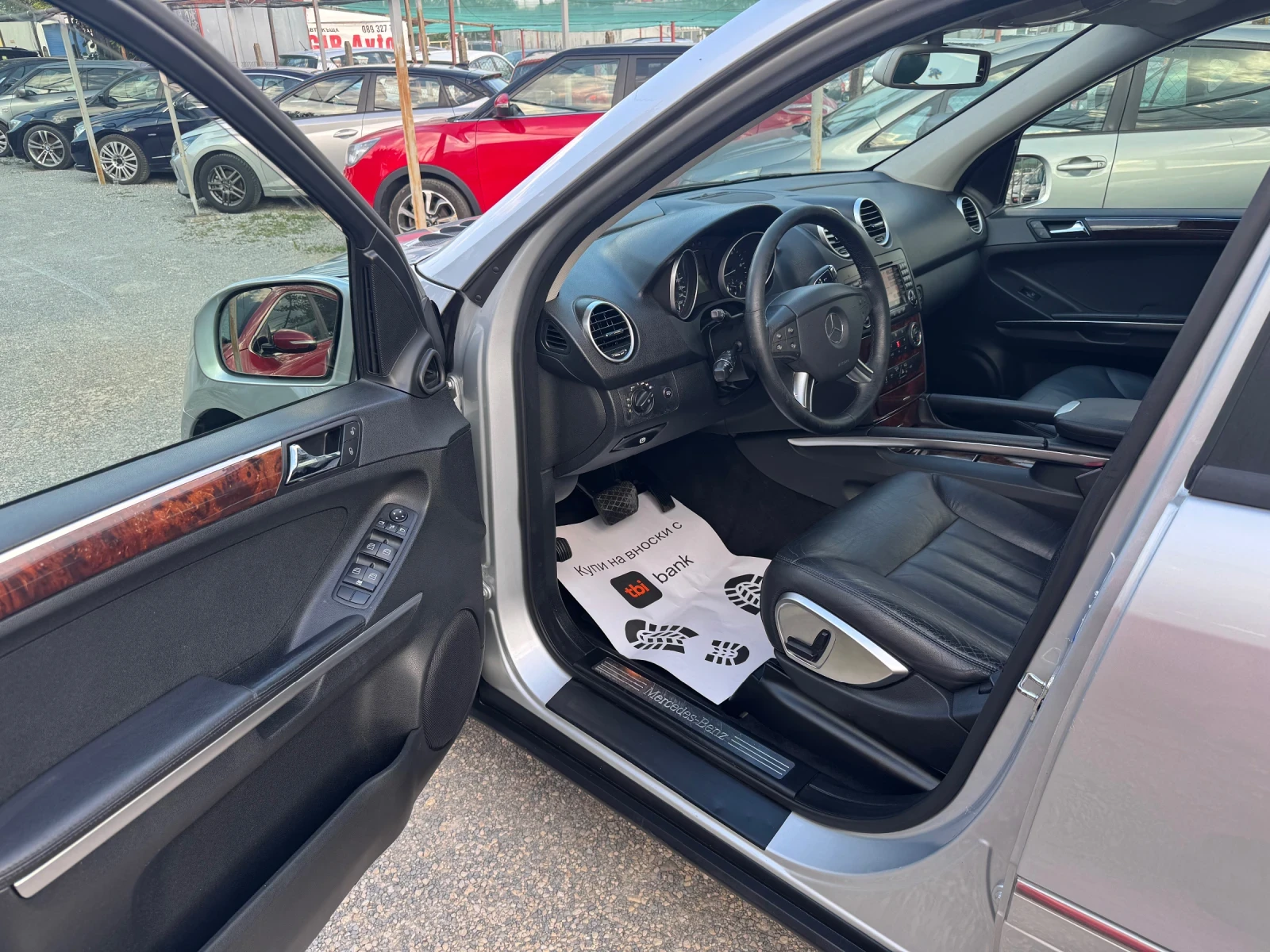 Mercedes-Benz ML 320 НАВИГАЦИЯ КОЖА, снимка 9 - Автомобили и джипове - 55942580