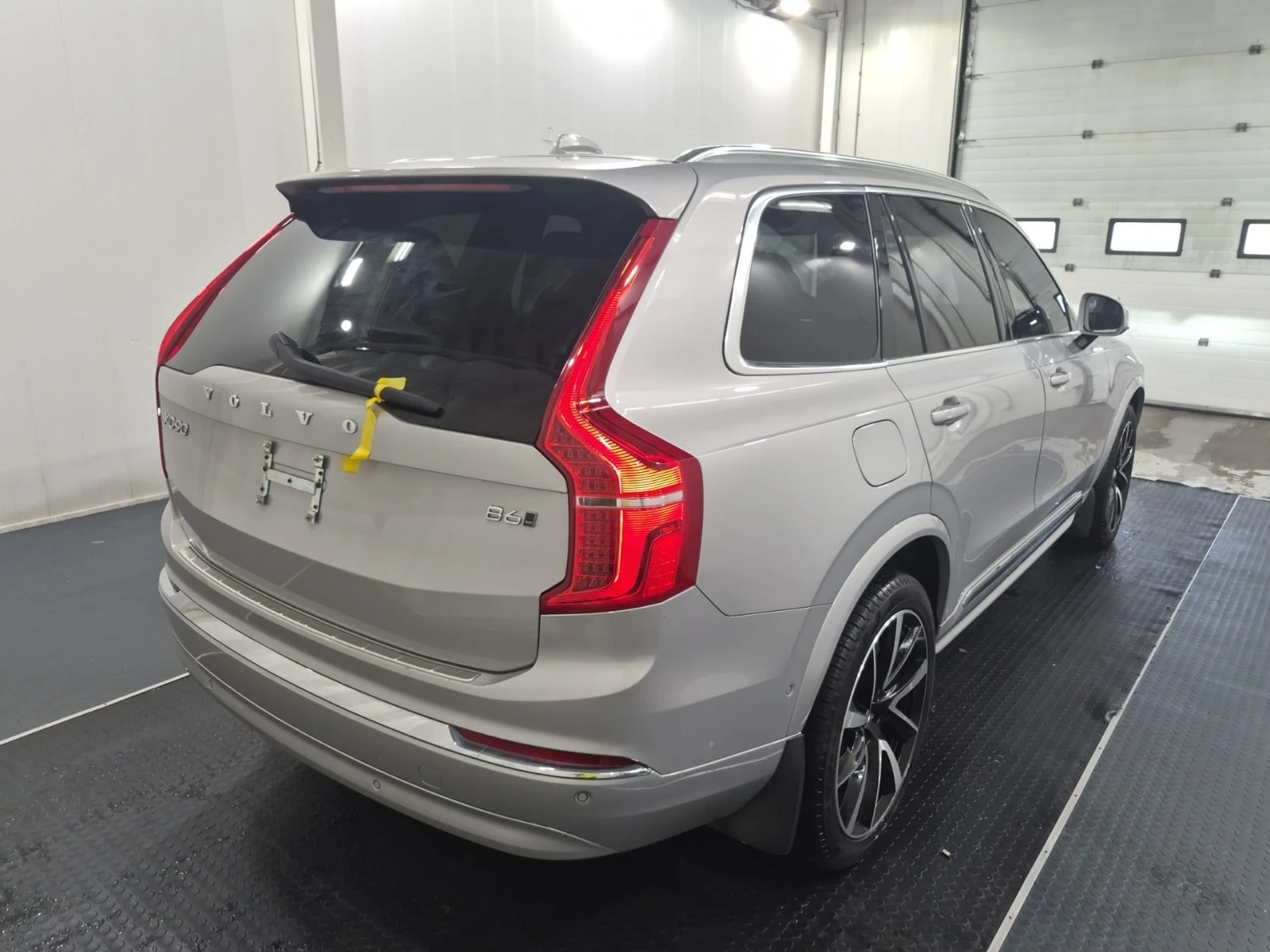 Volvo Xc90 * PLUS BRIGHT THEME * Един собственик * От Volvo *, снимка 3 - Автомобили и джипове - 55949076