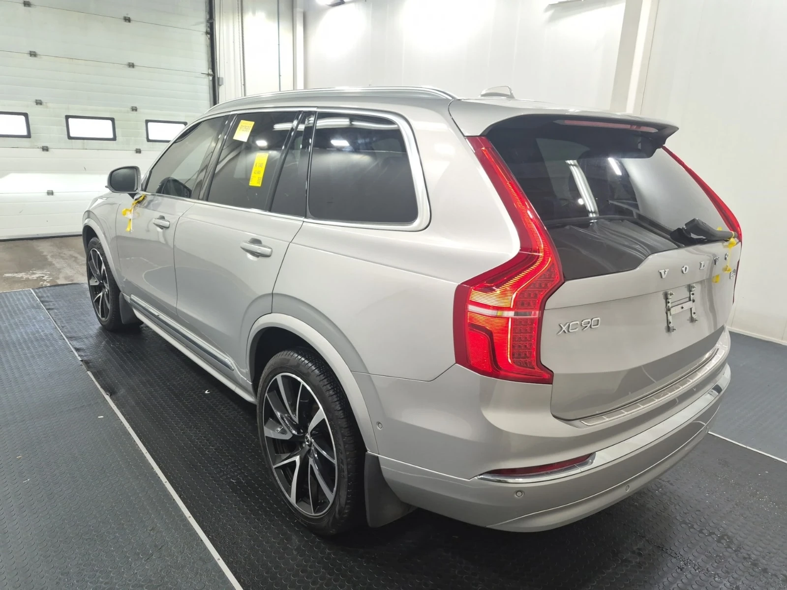 Volvo Xc90 * PLUS BRIGHT THEME * Един собственик * От Volvo *, снимка 5 - Автомобили и джипове - 55949076