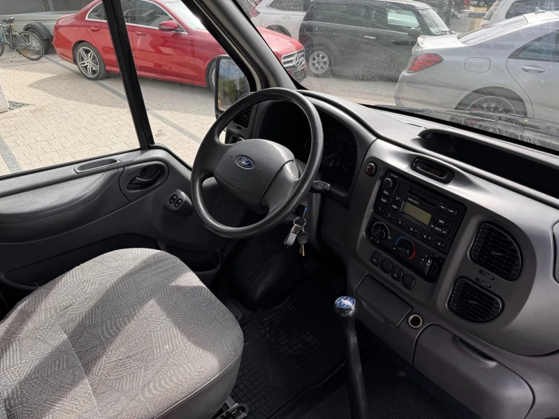 Ford Transit 2.4TDI 9-местен Клима внос Италия  , снимка 12 - Бусове и автобуси - 45128839