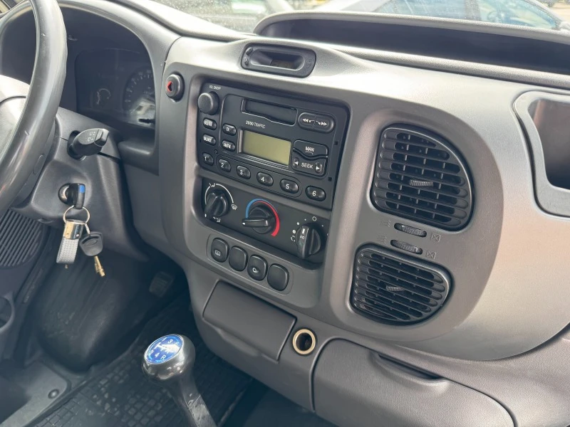 Ford Transit 2.4TDI 9-местен Климатик , снимка 11 - Бусове и автобуси - 45128839