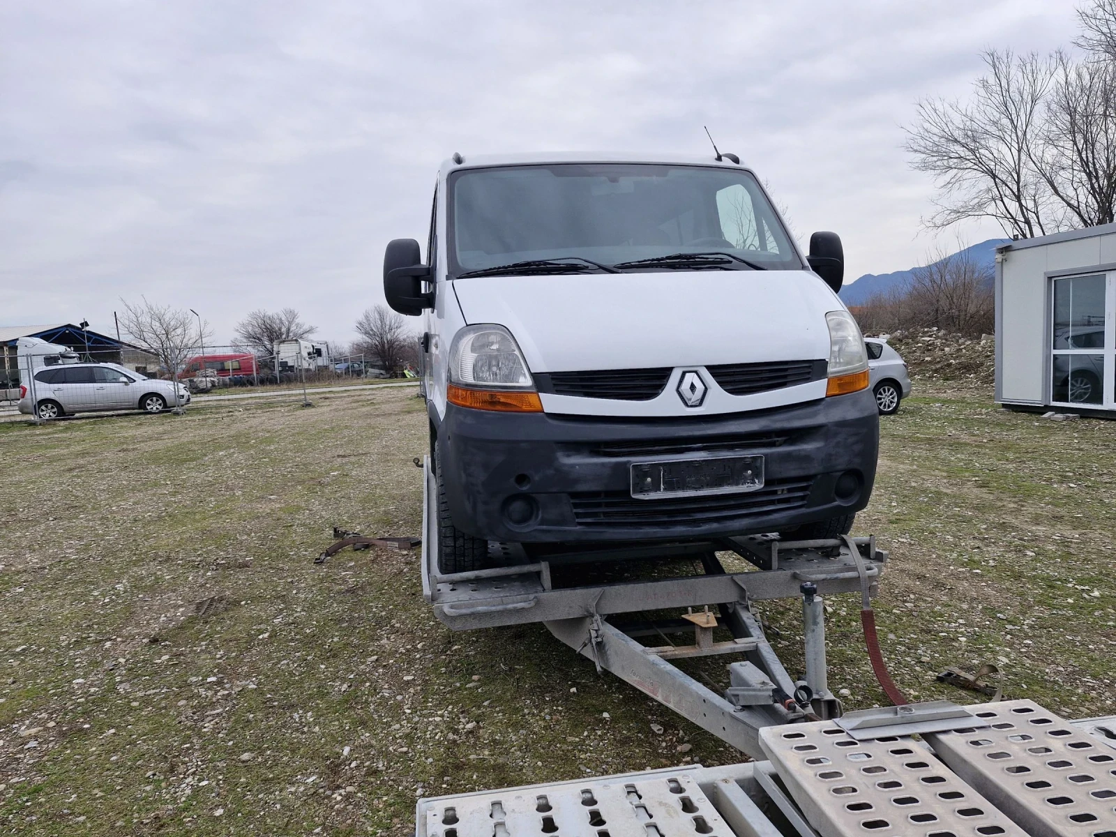 Renault Master 2.5 120DCi 120�.�. ��������, 6 ��������, 8 ������  | Mobile.bg � ����������� 2