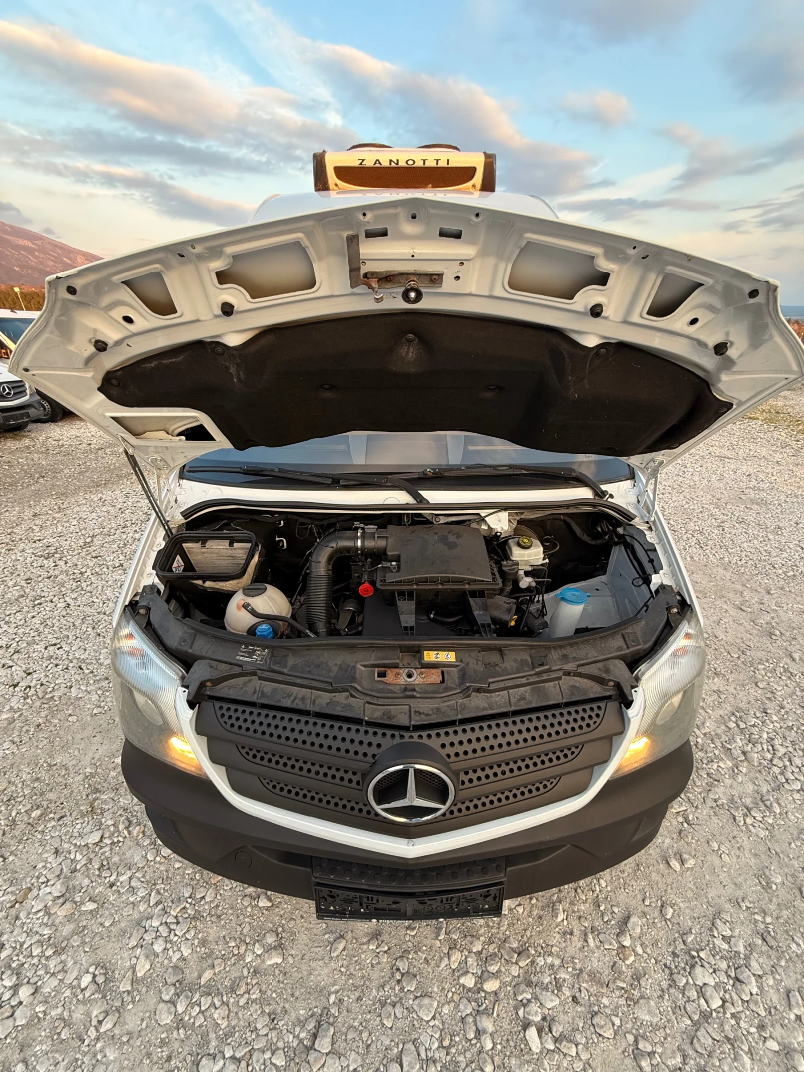 Mercedes-Benz Sprinter 316 -/+ Хладилен-Euro6-Клима, снимка 16 - Бусове и автобуси - 53989481