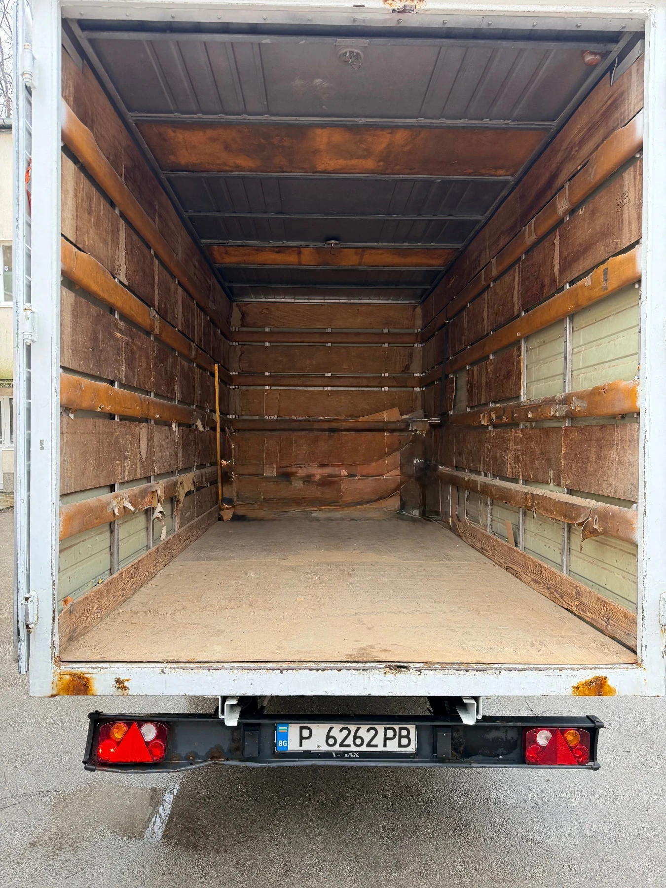 Iveco 35c13 Фургон, снимка 11 - Бусове и автобуси - 54153450