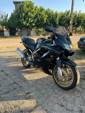 Обява за продажба на Honda Cbr ~3 500 лв. - изображение 1