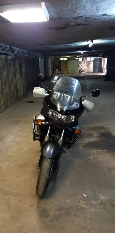 Honda Varadero XL1000V, снимка 11 - Мотоциклети и мототехника - 52796474