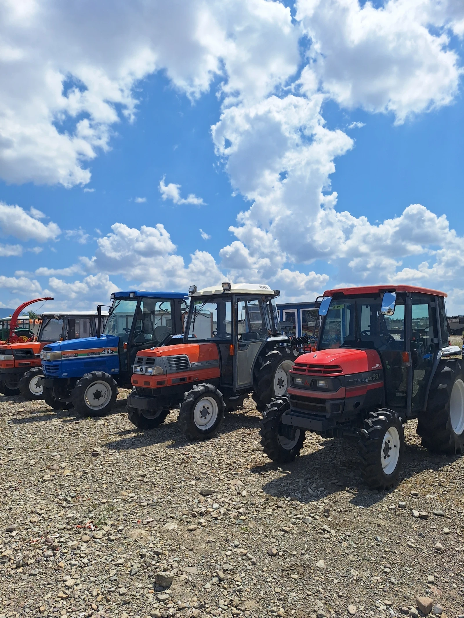 Трактор Kubota, снимка 10 - Селскостопанска техника - 55046701
