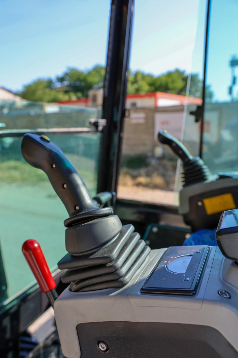 Багер ABG TAREXO MS-18 PLUS ГАРАНЦИЯ, снимка 4 - Индустриална техника - 47306869