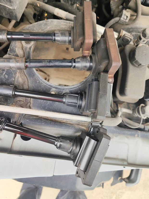 Mitsubishi CARISMA (1996-) брава заден капак 30 евро Заден капак, стъкло, задна броня стопове, механ, снимка 3 - Части - 38176541