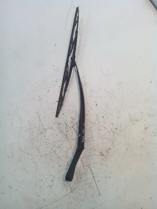 Предно ляво рамо чистачка за Алфа Ромео 147 2.0TS