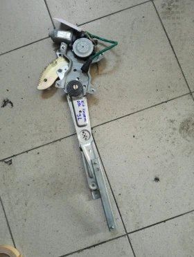 Ел машинка стъкло (стъклоповдигач) задна лява Киа Каренс