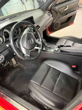 Mercedes-Benz C 300 * 2 КЛЮЧА* ПОДГРЕВ* KEYLESS* PANO* , снимка 5