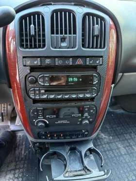 Chrysler Gr.voyager 2.8CRDI Limited Автомат , снимка 7