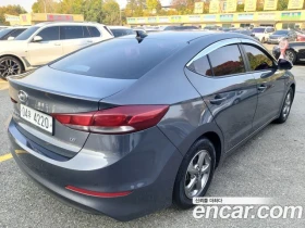 Hyundai Elantra, снимка 6