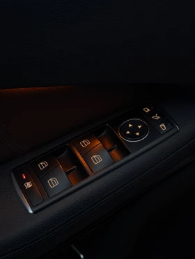 Mercedes-Benz E 350 E-300CDI 231PS AVANTGARDE AMG MENU AMBIENT LIMITED - 17999 лв. / 9202.74 € - 75398937 16