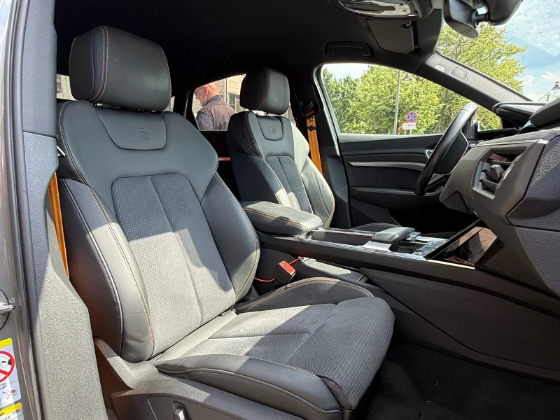 Audi E-Tron 55* S-Line* Sportback* Head-Up* 360, снимка 7 - Автомобили и джипове - 51125926