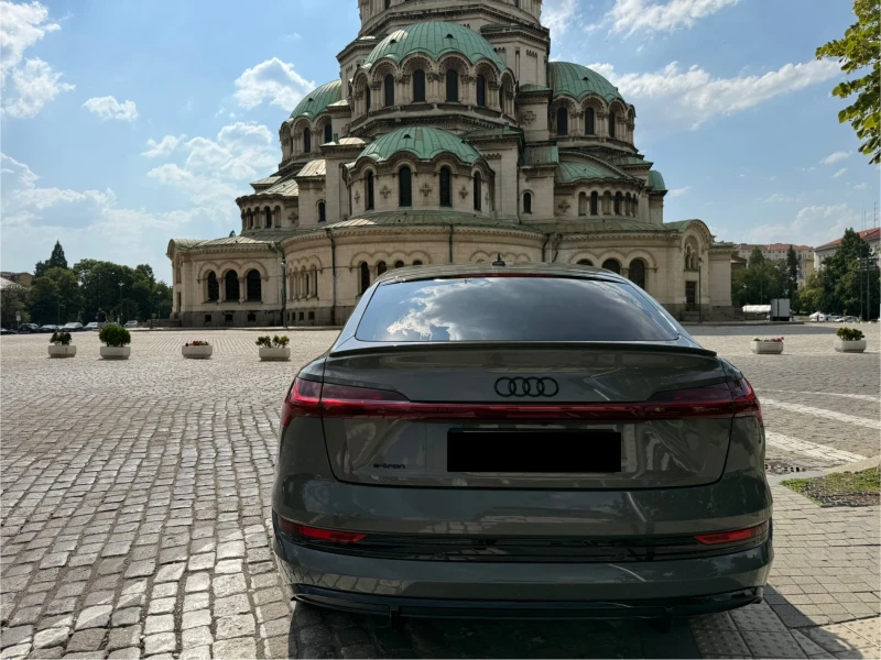 Audi E-Tron 55* S-Line* Sportback* Head-Up* 360, снимка 3 - Автомобили и джипове - 51125926