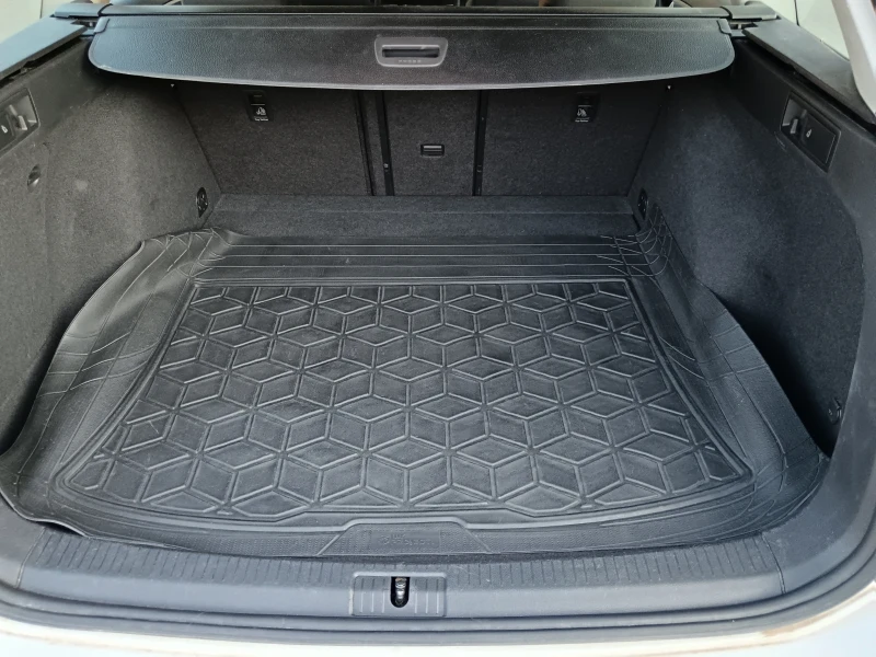 VW Golf Variant, снимка 4 - Автомобили и джипове - 52515953