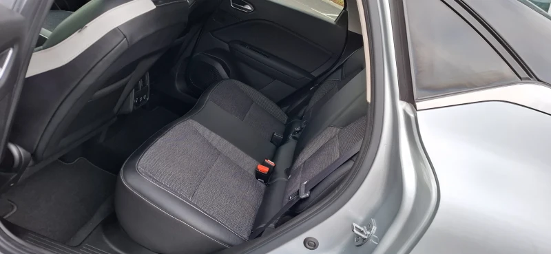 Renault Captur   Automat 60000km Нова Кола!!Swiss  Edition, снимка 14 - Автомобили и джипове - 53098362