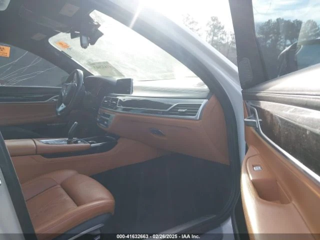 BMW 750 M* SPORT* BOWER* WILKINS* ДИСТРОНИК* ОБДУХВАНЕ* КА - изображение 5