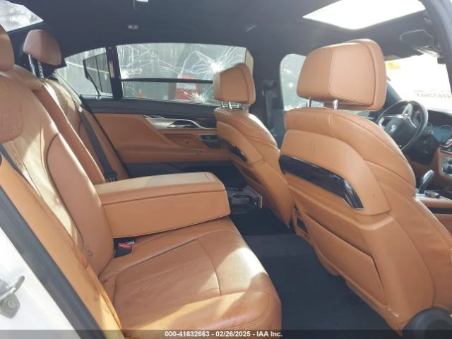 BMW 750 M* SPORT* BOWER* WILKINS* ДИСТРОНИК* ОБДУХВАНЕ* КА - изображение 7