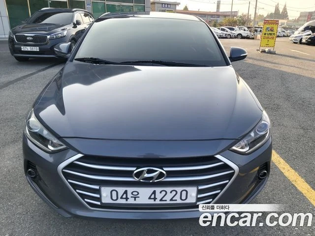 Hyundai Elantra, снимка 2 - Автомобили и джипове - 56082420