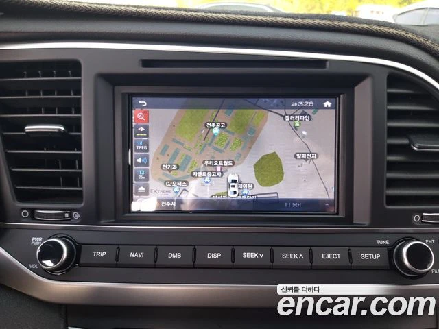 Hyundai Elantra, снимка 16 - Автомобили и джипове - 56082420