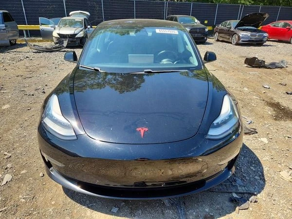 Tesla Model 3, снимка 6 - Автомобили и джипове - 56117882