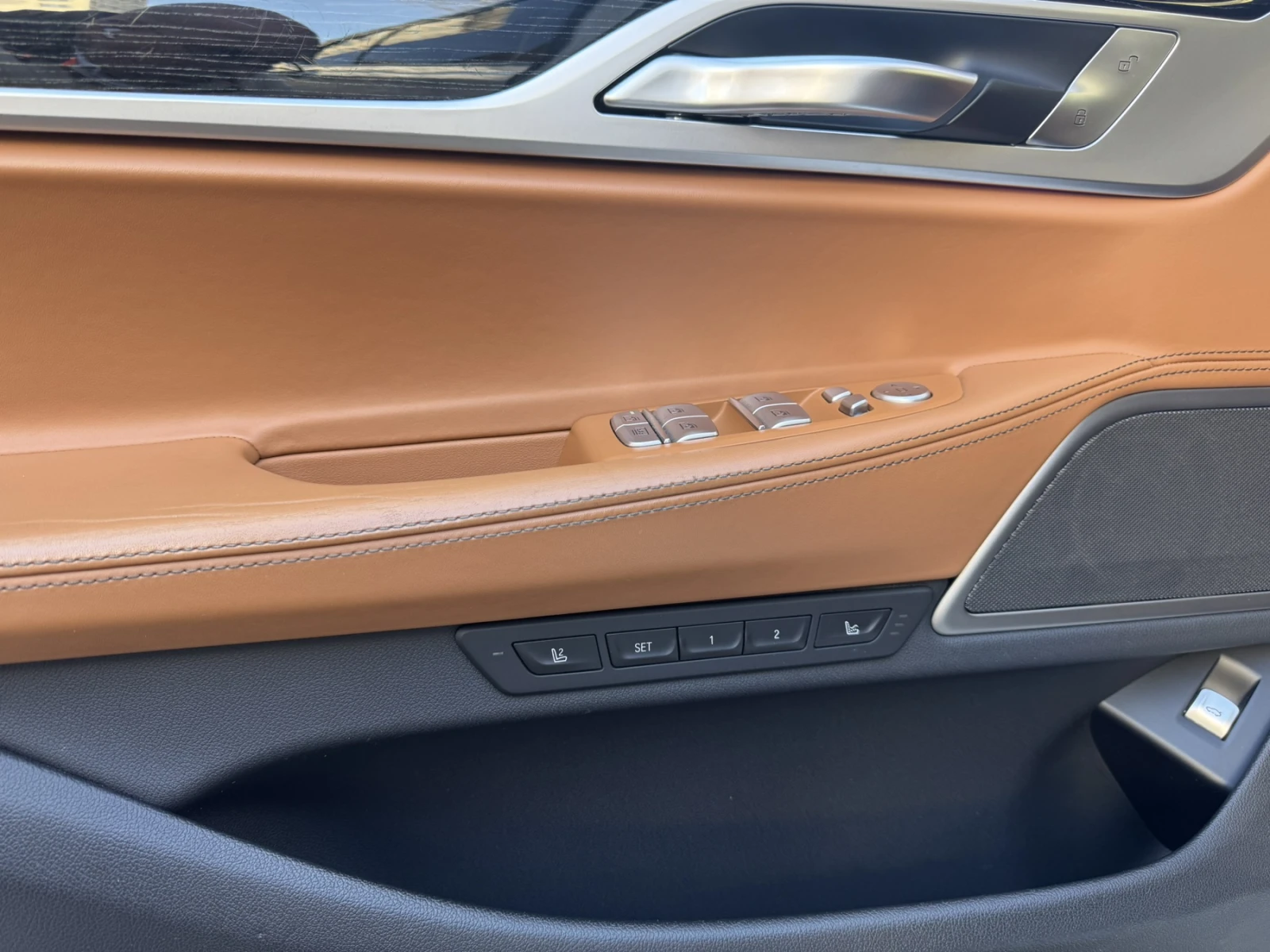 BMW 750 i xDrive   | Mobile.bg   14