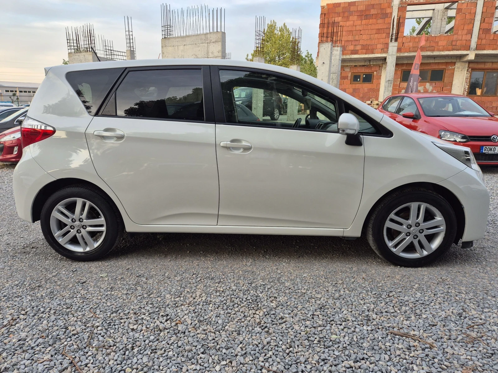 Toyota Verso S 1, 4D4D-NAVI-PANORAMA - изображение 3
