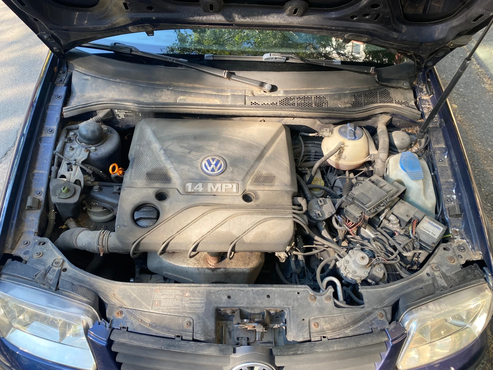 VW Polo 1.4 Климатик Газ Евро 3 - изображение 8