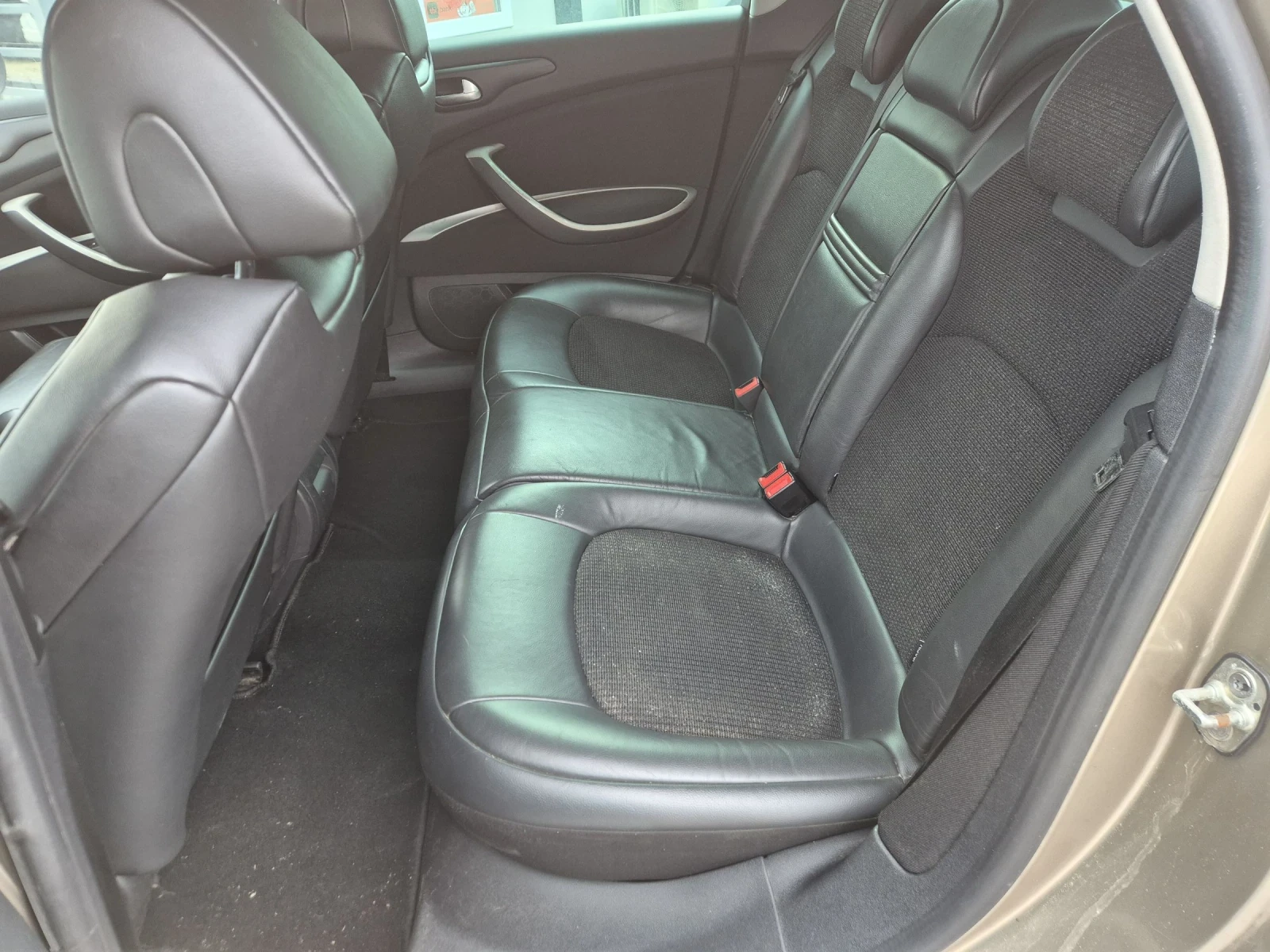 Citroen C5 2.0 HDI, снимка 13 - Автомобили и джипове - 52008210