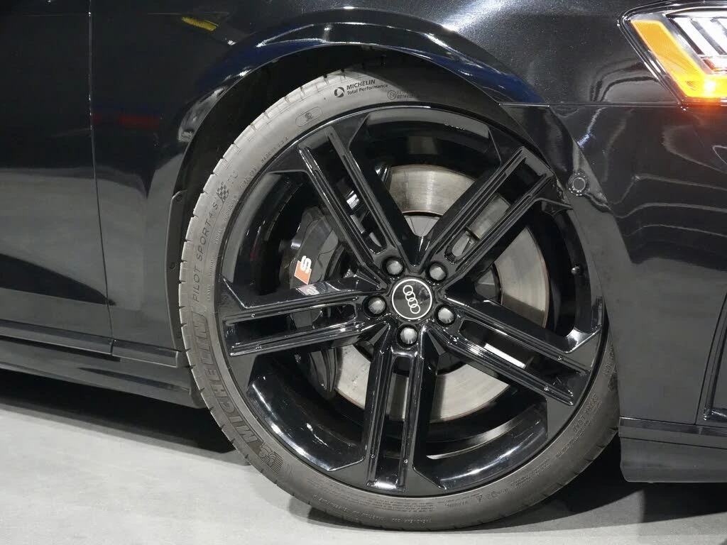 Audi A8 Audi S8 4.0T quattro* АвтоКредит* (ЦЕНА ДО БГ), снимка 4 - Автомобили и джипове - 53775443