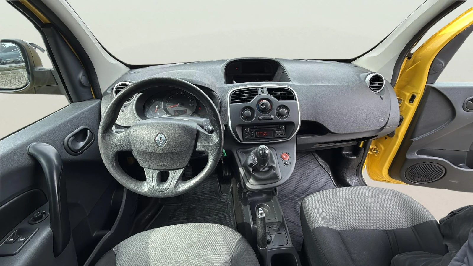 Renault Kangoo 1, 5 dci, снимка 10 - Автомобили и джипове - 54108380