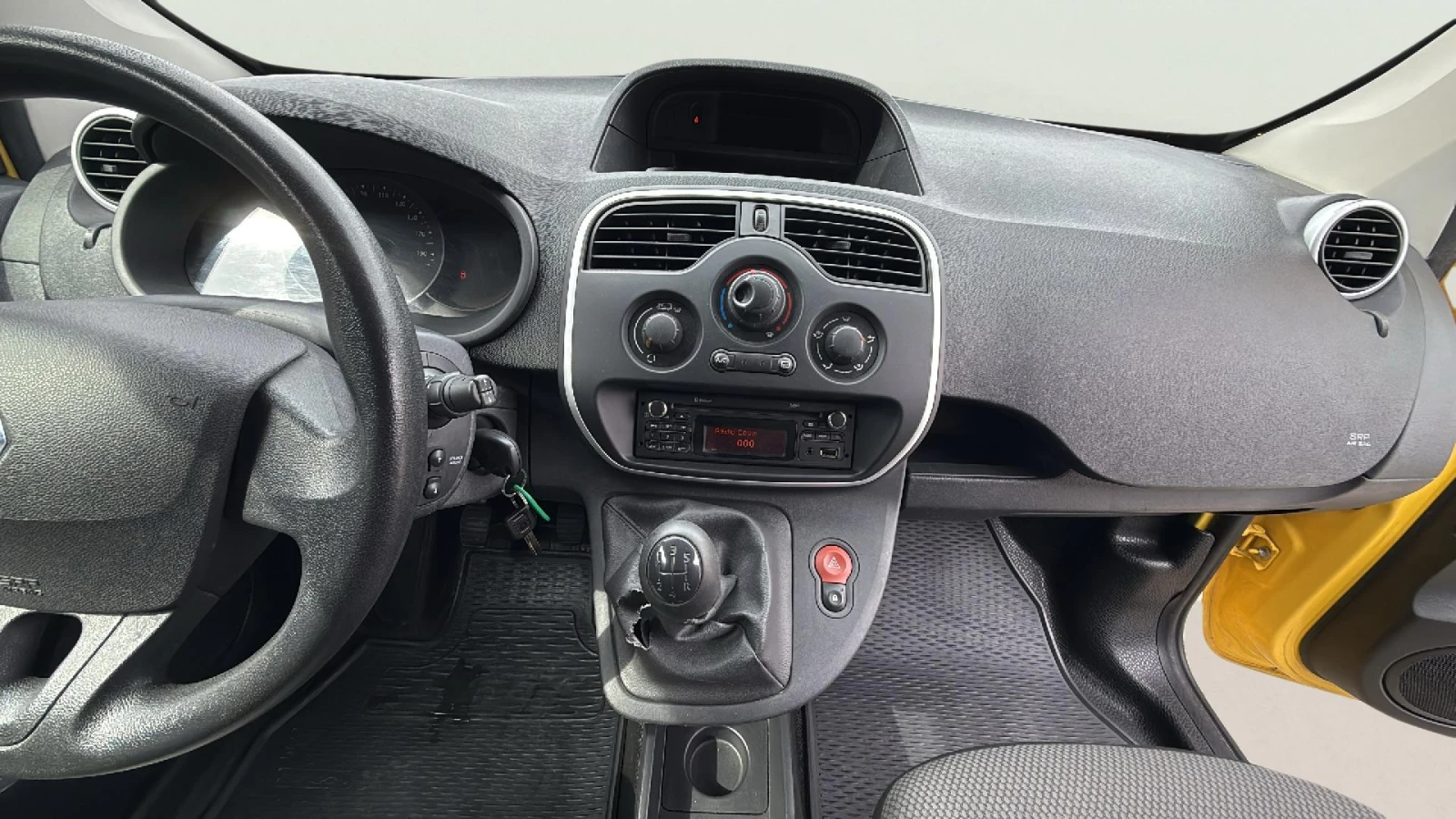 Renault Kangoo 1, 5 dci, снимка 13 - Автомобили и джипове - 54108380