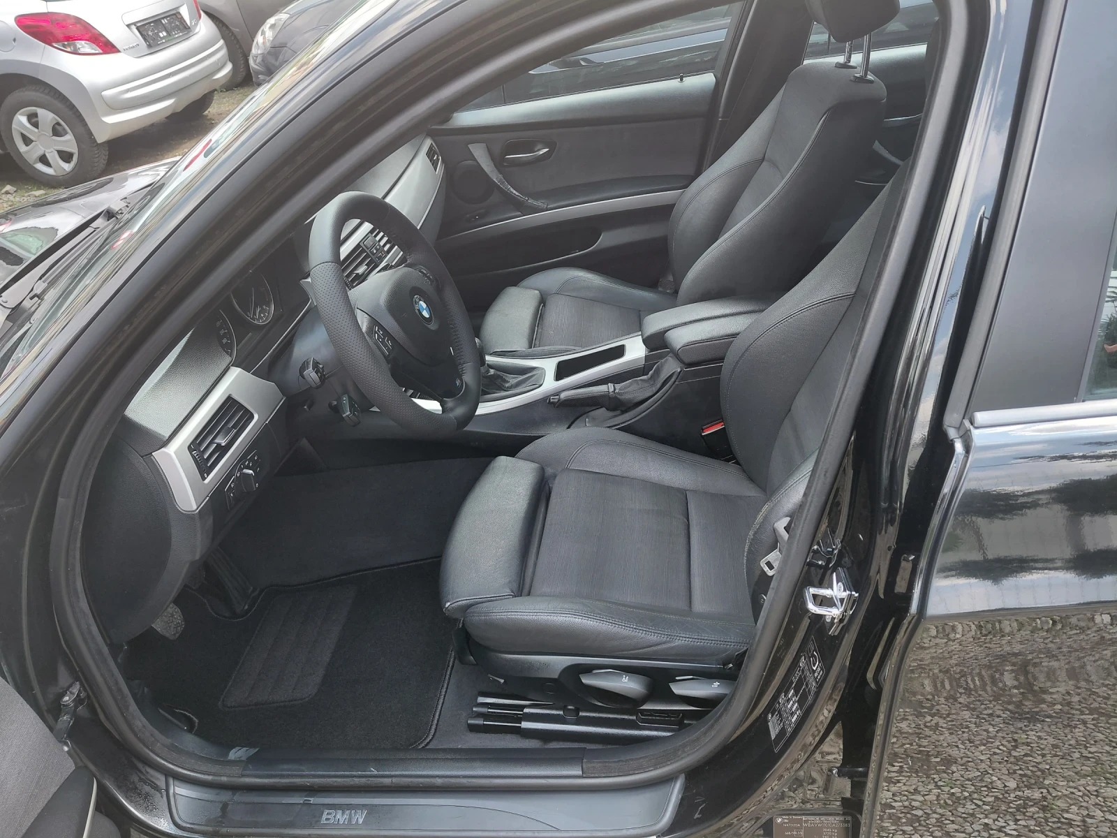 BMW 318 2.0D, снимка 12 - Автомобили и джипове - 54233999